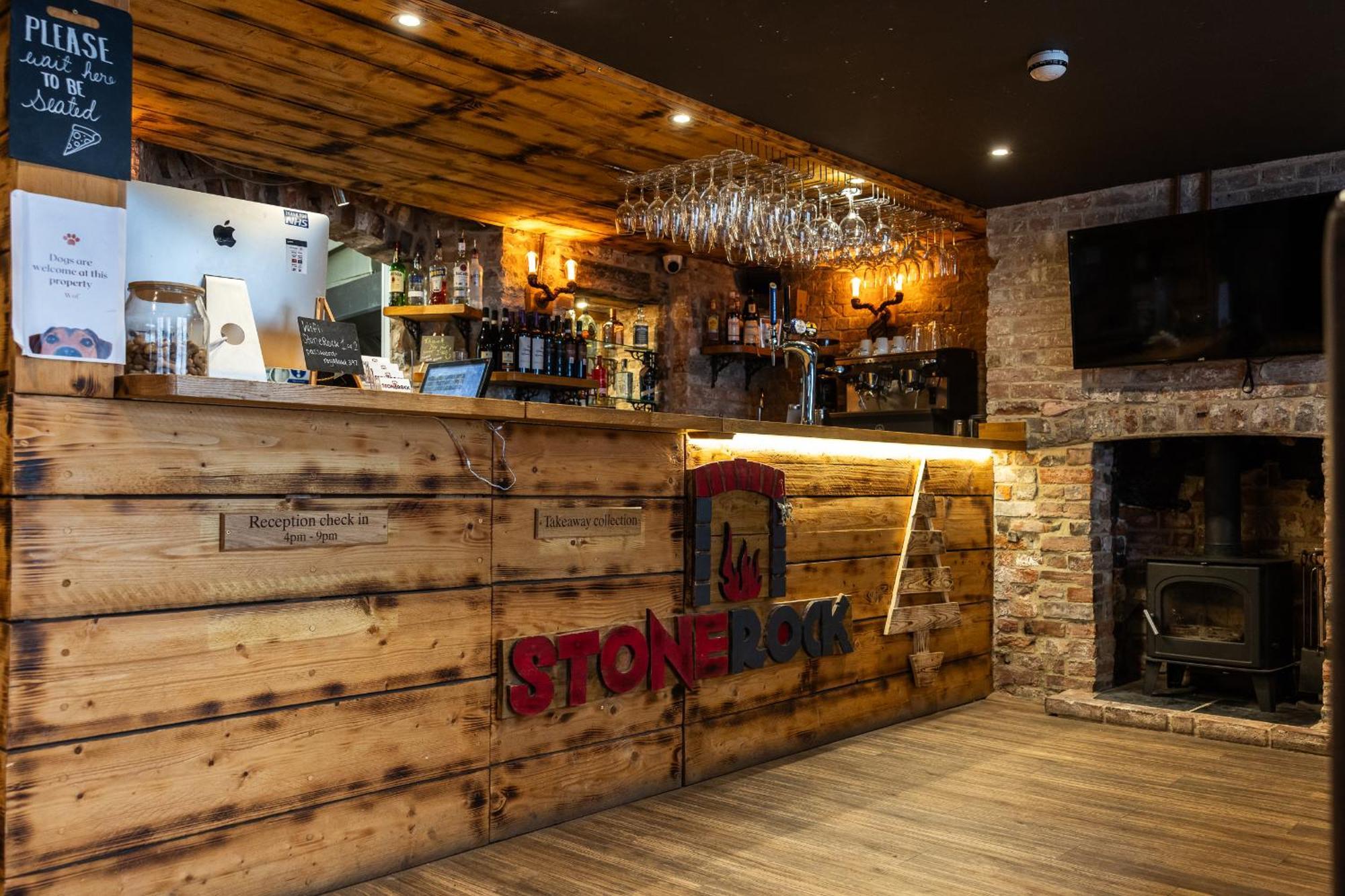 Stonerock Lodge Chepstow Exterior foto